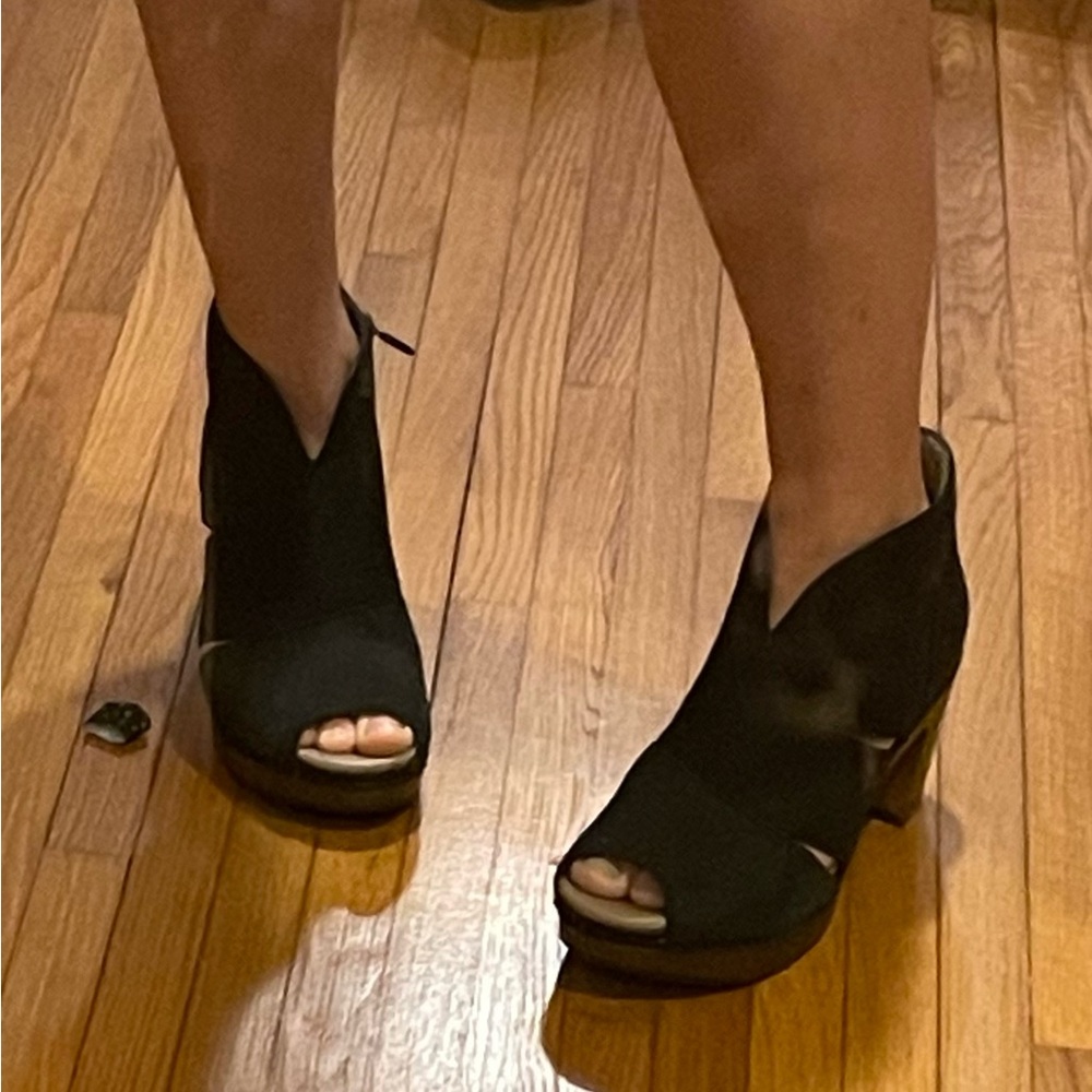 Dansko Delphine⚡️ Black Peep-Toe Wedge Booties ⚡️ - Picture 11 of 11